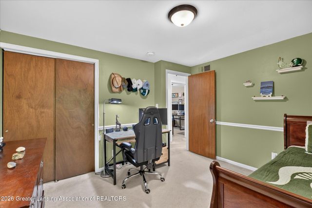 131 Feldspar Drive, Williamston, MI 48895