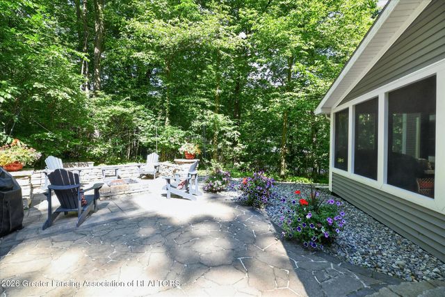 131 Feldspar Drive, Williamston, MI 48895