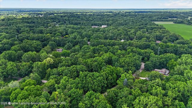 131 Feldspar Drive, Williamston, MI 48895