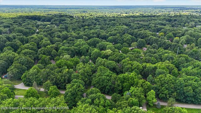 131 Feldspar Drive, Williamston, MI 48895