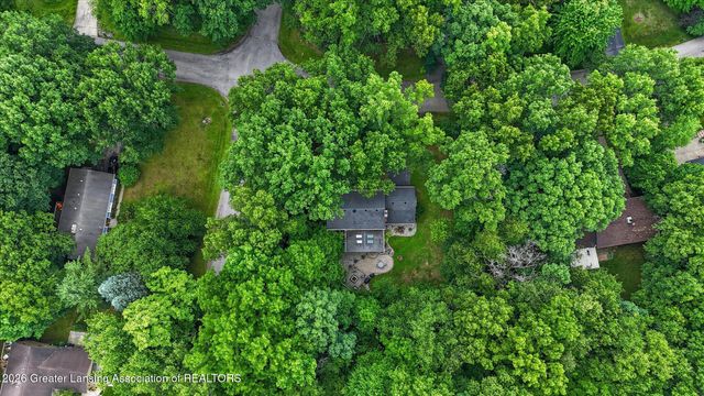 131 Feldspar Drive, Williamston, MI 48895