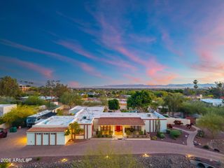 3811 E STELLA Lane, Paradise Valley, AZ 85253