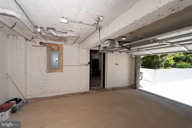 839 FLORIDA AVE NE, Washington, DC 20002