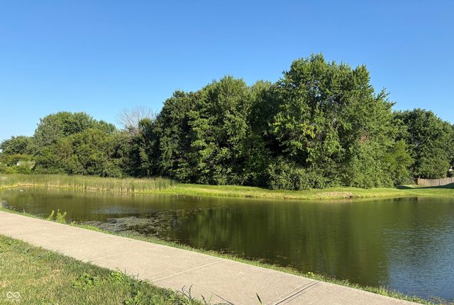 6350 Brooks Bend Boulevard, Indianapolis, IN 46237