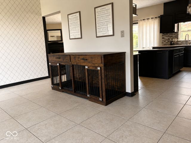 6350 Brooks Bend Boulevard, Indianapolis, IN 46237