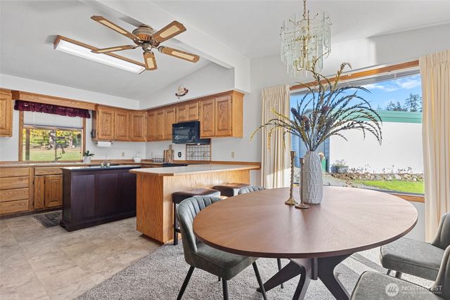 288 Torrence Lane, Oak Harbor, WA 98277