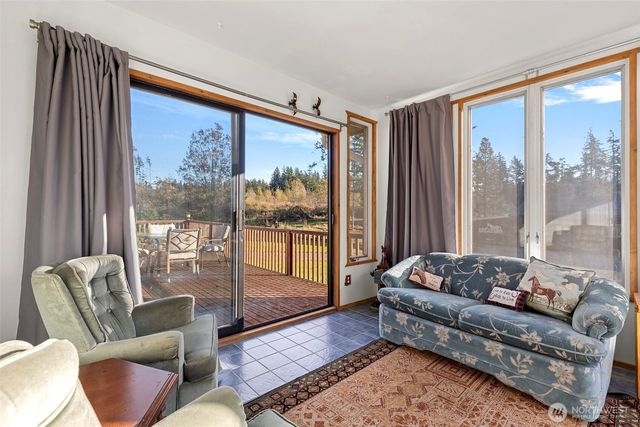 288 Torrence Lane, Oak Harbor, WA 98277