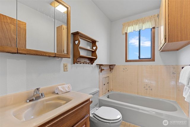 288 Torrence Lane, Oak Harbor, WA 98277