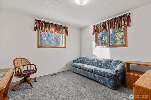 288 Torrence Lane, Oak Harbor, WA 98277