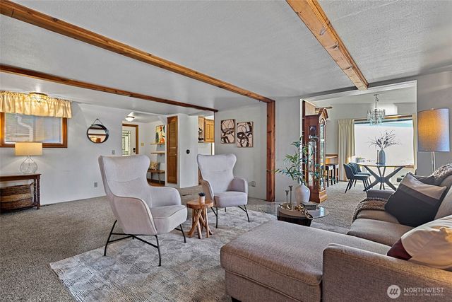 288 Torrence Lane, Oak Harbor, WA 98277