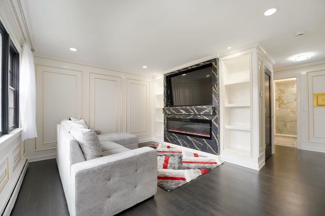 6964 W Diversey Avenue 6, Chicago, IL 60707