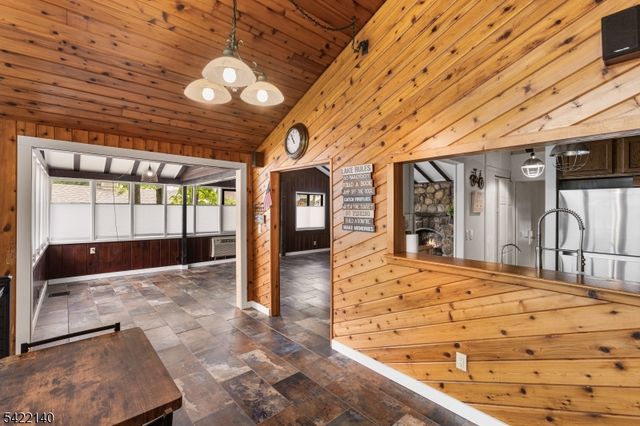 124 E Shore Trl, Sparta Twp., NJ 07871
