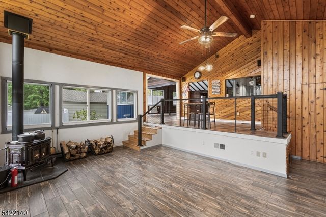 124 E Shore Trl, Sparta Twp., NJ 07871