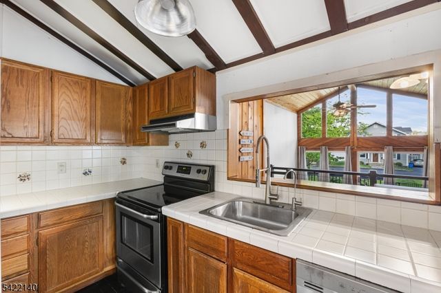 124 E Shore Trl, Sparta Twp., NJ 07871