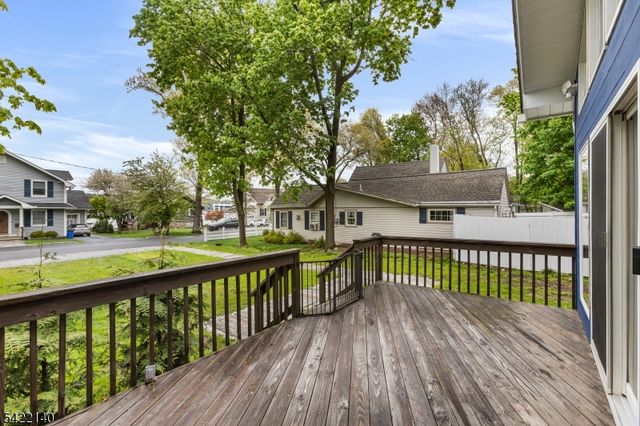 124 E Shore Trl, Sparta Twp., NJ 07871