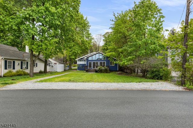124 E Shore Trl, Sparta Twp., NJ 07871