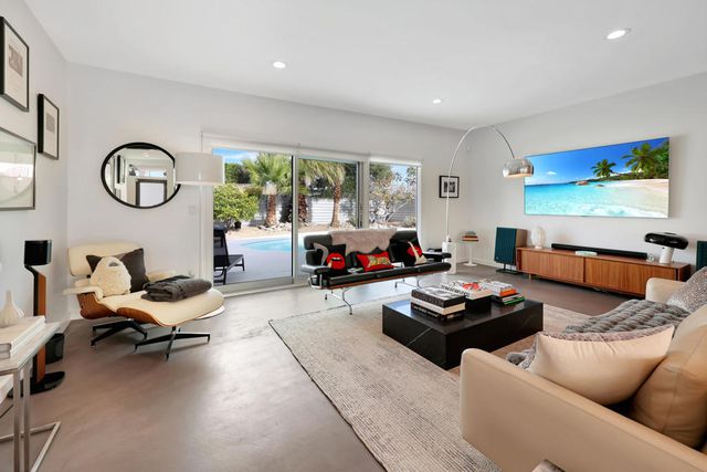 3420 E Camino Rojos, Palm Springs, CA 92262