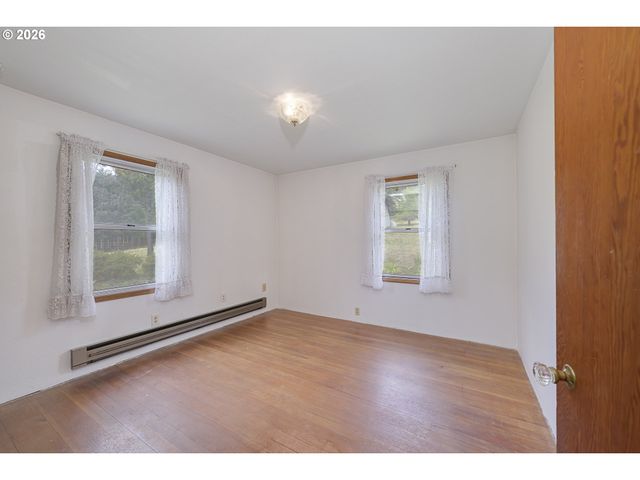 5060 Nw GALES CREEK Rd, Forest Grove, OR 97116