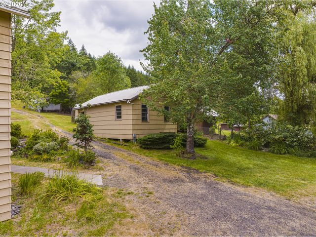 5060 Nw GALES CREEK Rd, Forest Grove, OR 97116