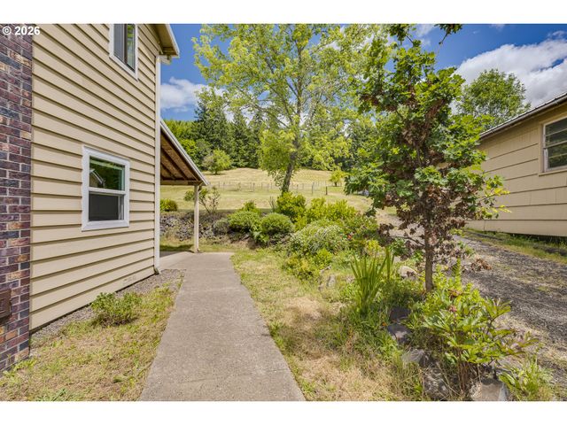 5060 Nw GALES CREEK Rd, Forest Grove, OR 97116