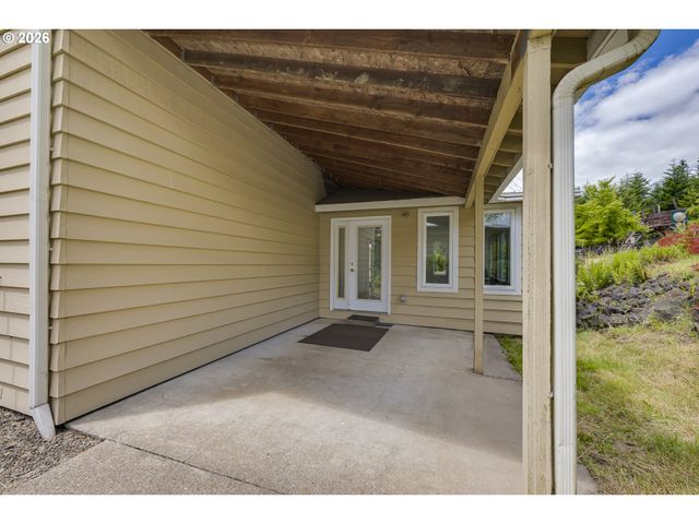 5060 Nw GALES CREEK Rd, Forest Grove, OR 97116