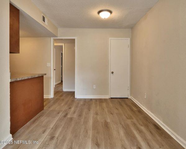 851 BERT RD Road, #17, Jacksonville, FL 32211