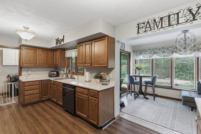10910 51st Street Court, Milan, IL 61264
