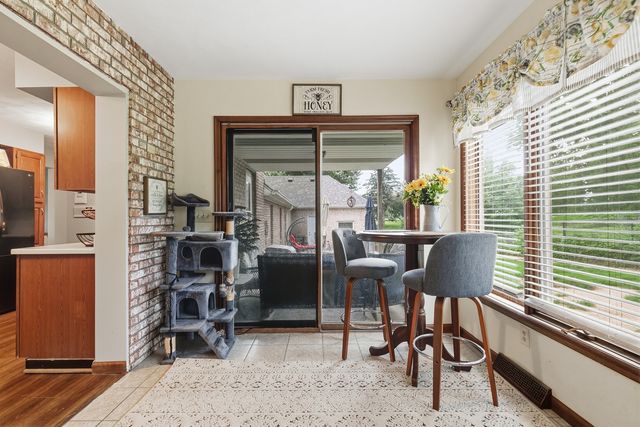 10910 51st Street Court, Milan, IL 61264