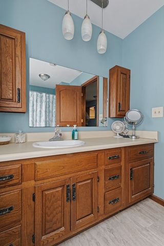 10910 51st Street Court, Milan, IL 61264