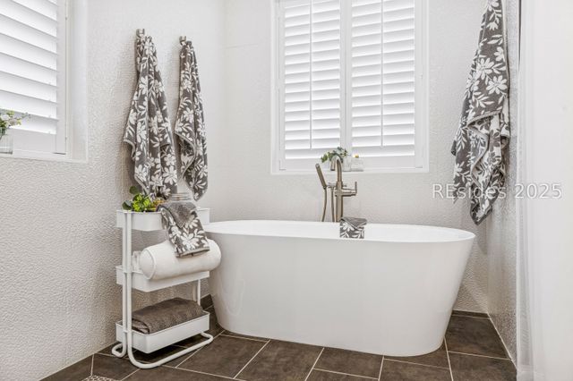 13 Magnolia Blossom Dr, Bluffton, SC 29910