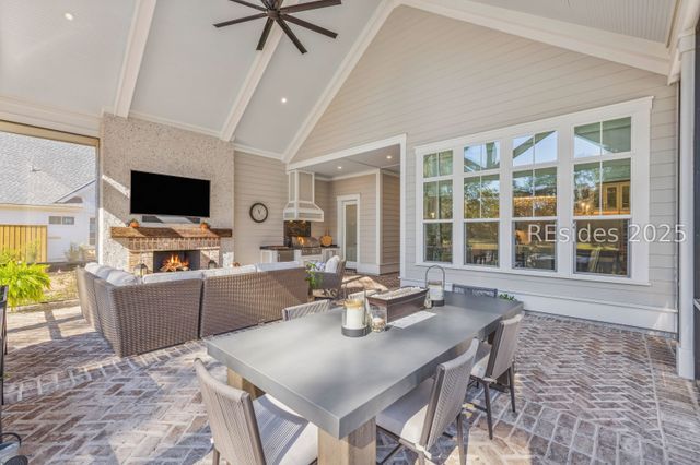 13 Magnolia Blossom Dr, Bluffton, SC 29910