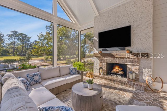 13 Magnolia Blossom Dr, Bluffton, SC 29910