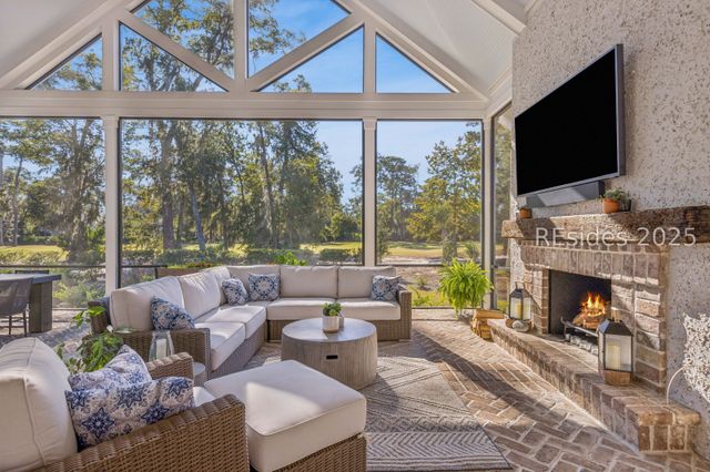 13 Magnolia Blossom Dr, Bluffton, SC 29910