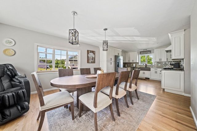 67 Franklin St, Halifax, MA 02338