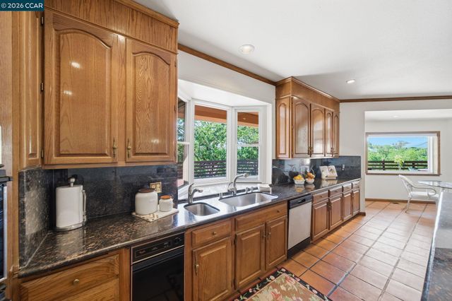 2426 Heritage Oaks Dr, Alamo, CA 94507