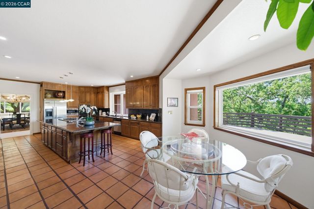 2426 Heritage Oaks Dr, Alamo, CA 94507