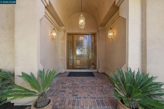 2426 Heritage Oaks Dr, Alamo, CA 94507