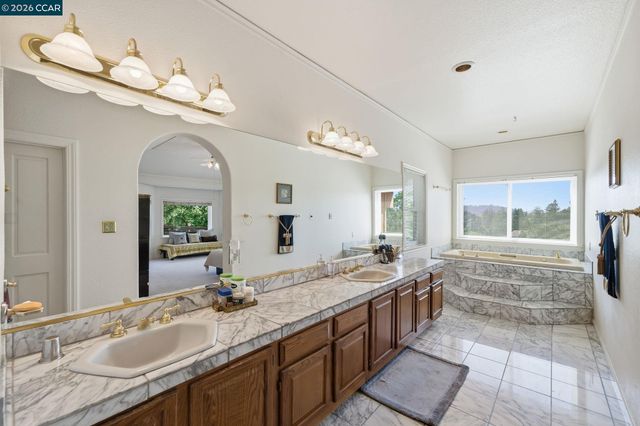 2426 Heritage Oaks Dr, Alamo, CA 94507