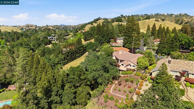 2426 Heritage Oaks Dr, Alamo, CA 94507