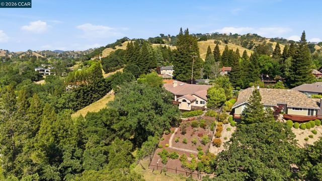 2426 Heritage Oaks Dr, Alamo, CA 94507