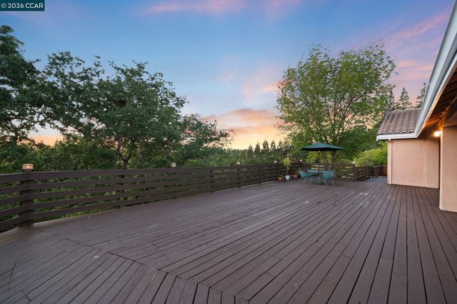2426 Heritage Oaks Dr, Alamo, CA 94507