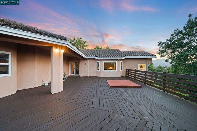 2426 Heritage Oaks Dr, Alamo, CA 94507