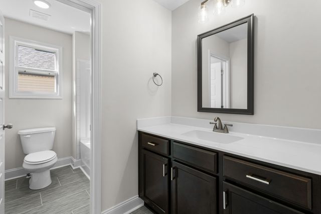 548 Castle Pinckney Lane, Clarksville, TN 37042