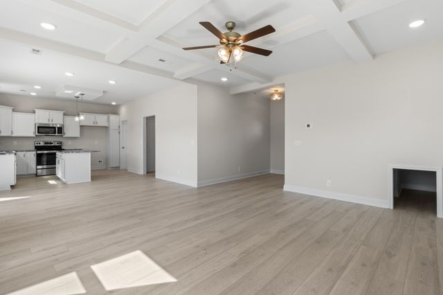 548 Castle Pinckney Lane, Clarksville, TN 37042