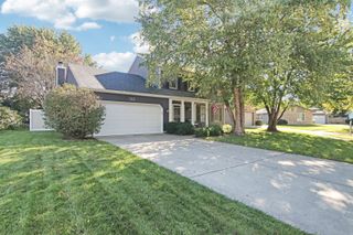 585 Yellowstone Drive, Elgin, IL 60123
