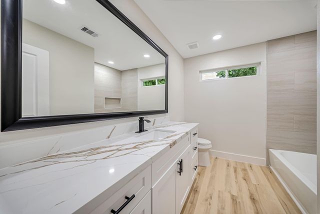 5107 Kingsbury Street, Houston, TX 77021