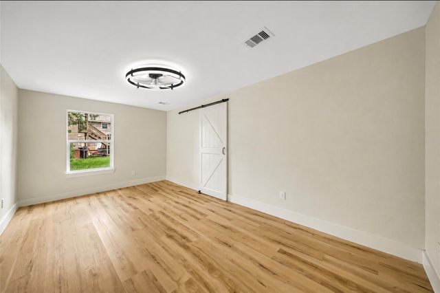 5107 Kingsbury Street, Houston, TX 77021