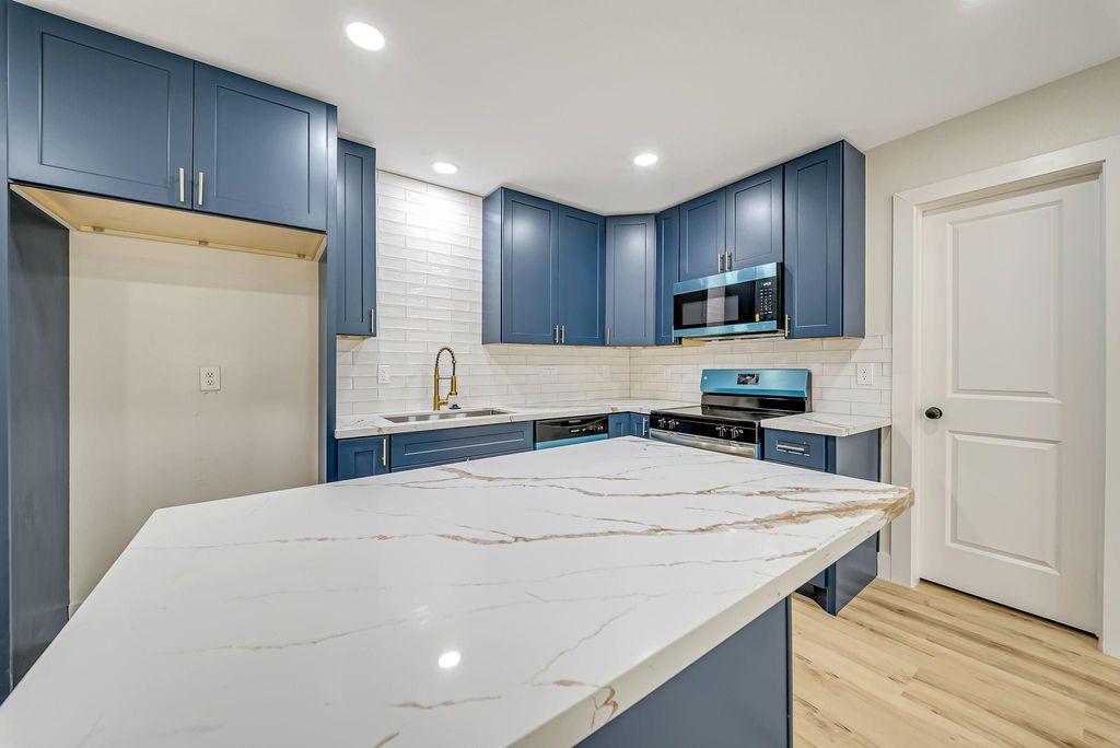 5107 Kingsbury Street, Houston, TX 77021