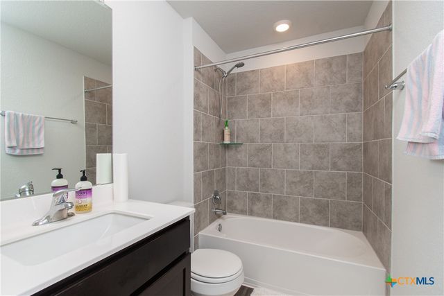 1916 Deodar Drive, Belton, TX 76513