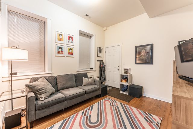 2146 W Chicago Avenue 1R, Chicago, IL 60622